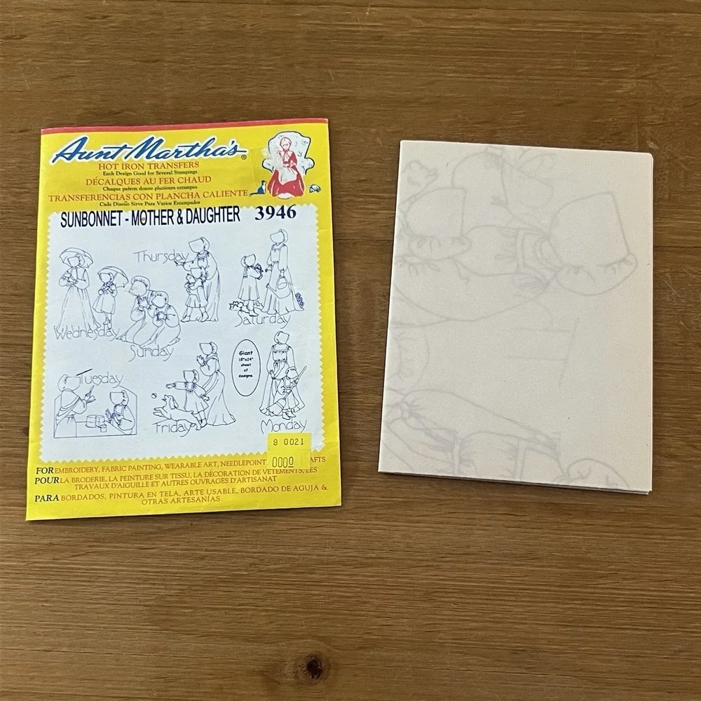 Aunt Martha's Sunbonnet Mother Daughter 3946 Hot Iron Transfer Pattern Vintage